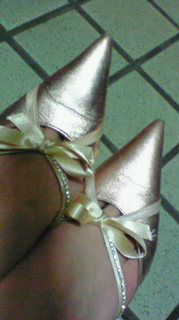 �s���N�̌C